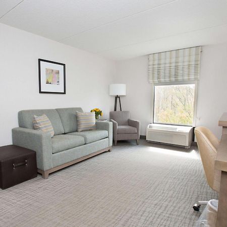 Hampton Inn Raynham-Taunton Екстериор снимка