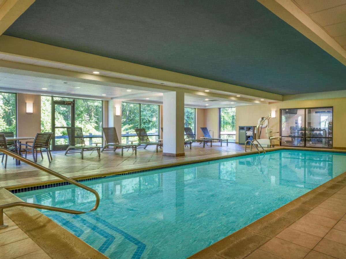 Hampton Inn Raynham-Taunton Екстериор снимка