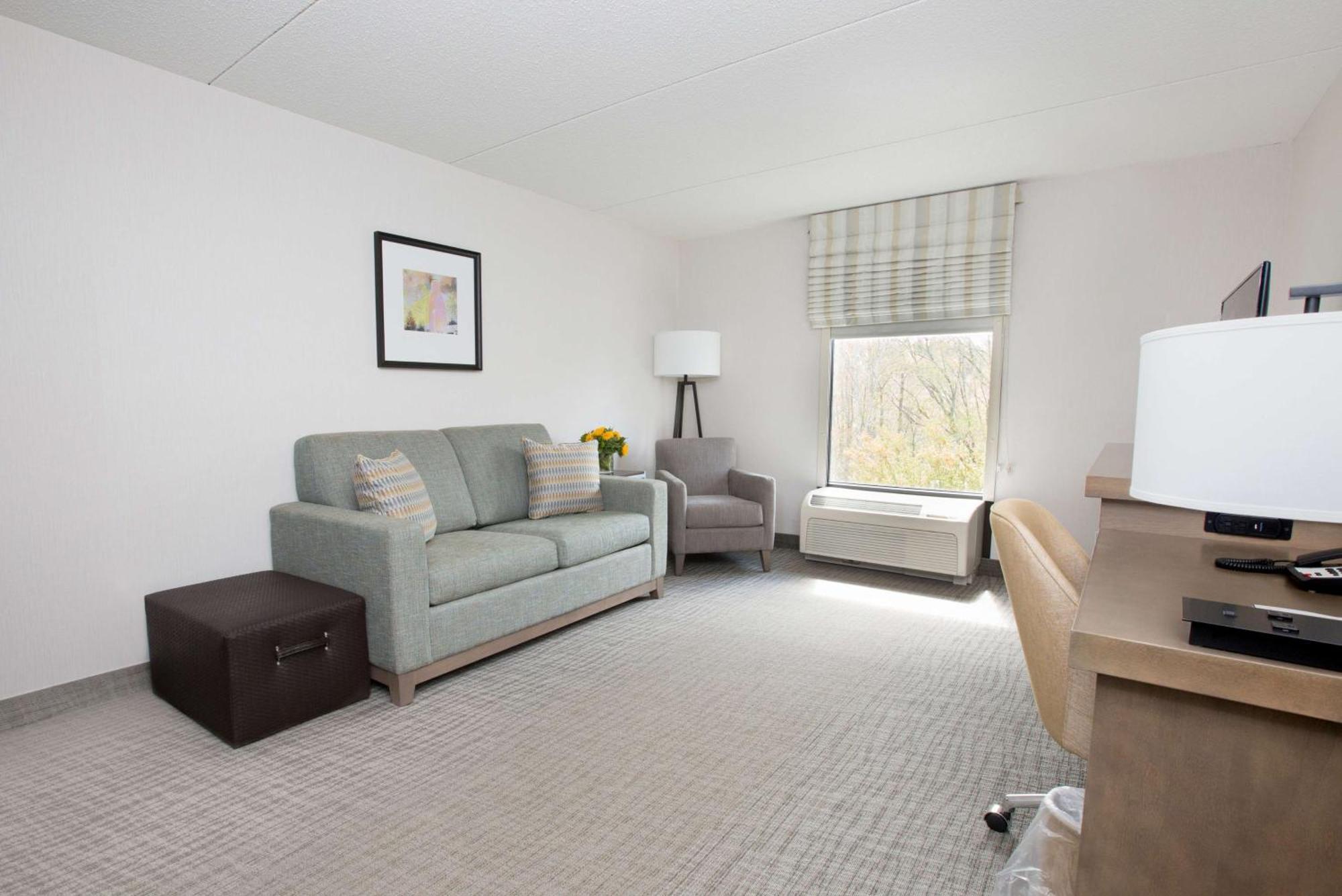 Hampton Inn Raynham-Taunton Екстериор снимка