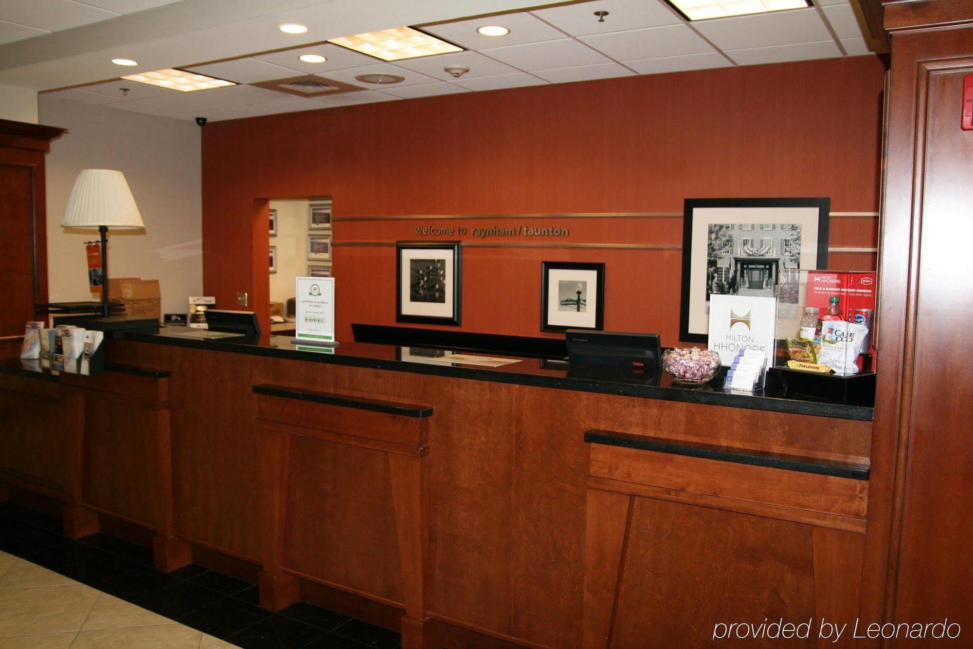 Hampton Inn Raynham-Taunton Екстериор снимка